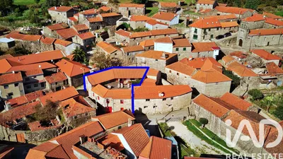 Fotografia 1 de Prédio de 300 m² em Ruivães