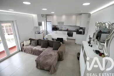 Maison bifamiliale  à Ramada