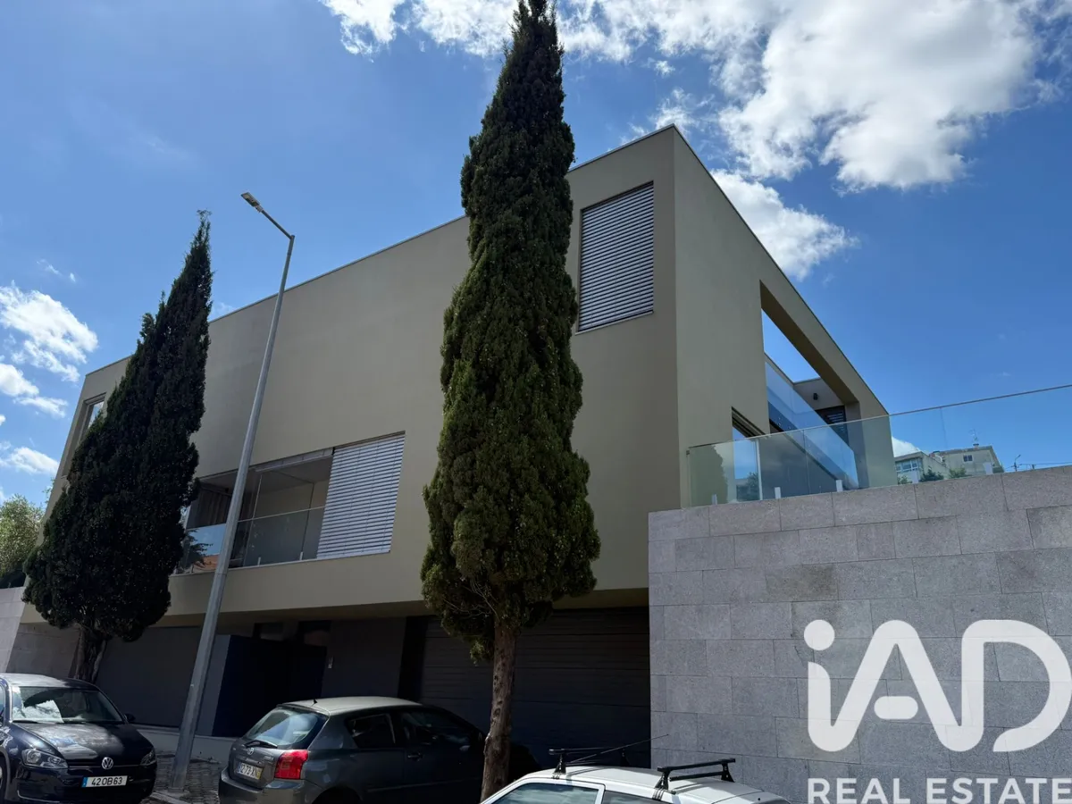 Moradia geminada 4 quartos de 514 m² em Penafiel