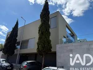 Moradia geminada  em Penafiel