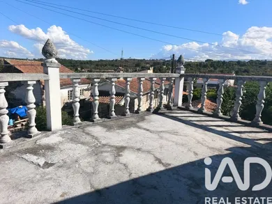 Moradia bi-familiar em paranhos da beira