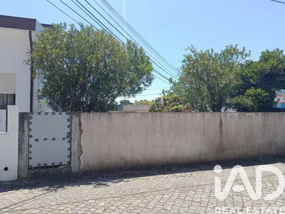 Fotografia 3 de Terreno de 420 m² em Beiriz