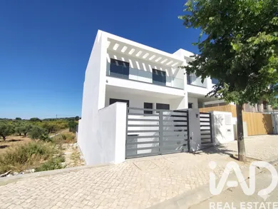 Semi-detached house in Tavira