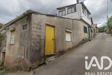 Moradia geminada em Coimbra