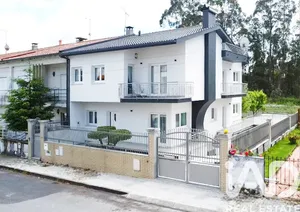 Maison jumelle  à Darque