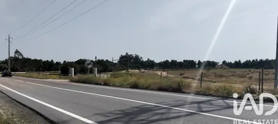 Fotografia 4 de Terreno rústico de 7400 m² em Almeirim