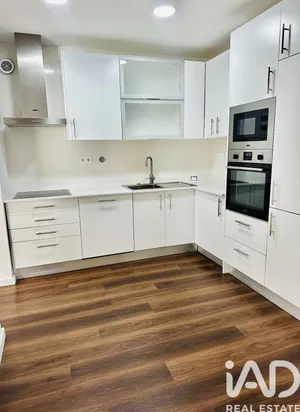 Apartamento T3 em Almada