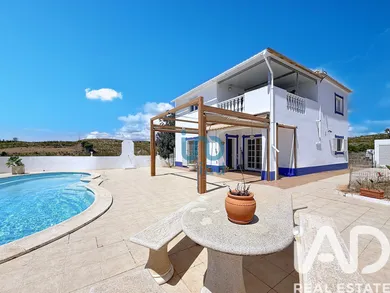 Moradia em Conceiçao e Cabanas de Tavira