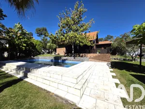 Single-storey house in Corroios