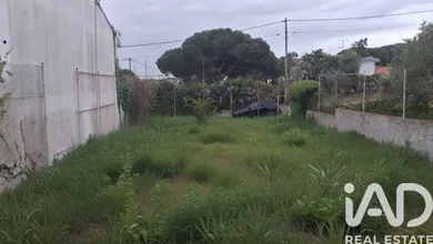 Terreno urbano em Sesimbra