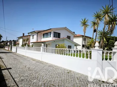 Detached house in Chafé