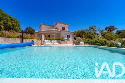 Fotografia 1 de Casa/Moradia 4 quartos de 175 m² em Loulé