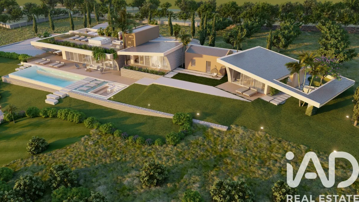 Terreno urbano de 15 000 m² em Boliqueime