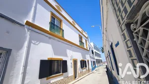 Moradia geminada em Fuseta