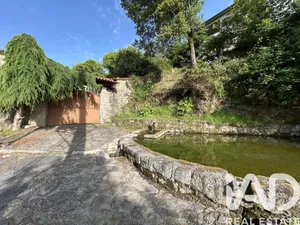 Casa/Moradia  em Portela Susã
