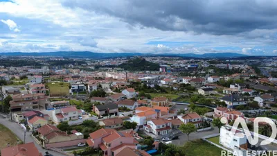 Fotografia 3 de Terreno de 4457 m² em Leiria