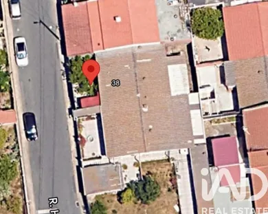 Casa/Moradia  em Camarate