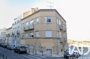 Apartment T3 in Lisboa