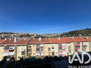 Apartamento T3 em Ramada