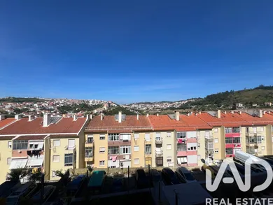 Apartamento T3 em Ramada