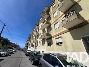Apartamento T3 em Loures