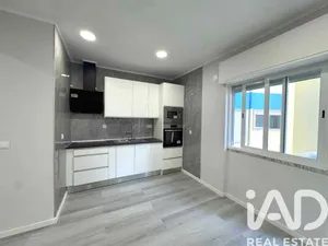 Apartamento T1 em Amadora
