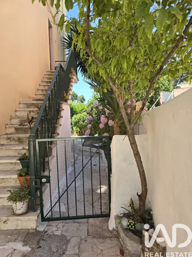 Apartamento T2 em Loures
