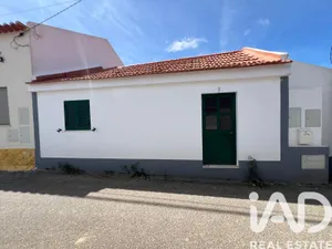 Moradia térrea em dom durão