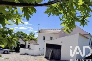 Casa/Moradia em Vila Facaia