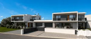Semi-detached house in Maceira