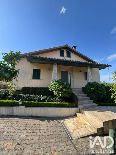 Moradia térrea em Alvito da Beira