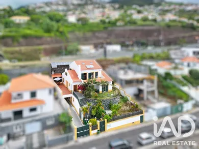 House  in Funchal
