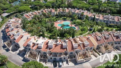 Fotografia 1 de Apartamento 3 quartos de 190 m² em Quarteira