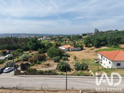 Fotografia 3 de Terreno de 1471 m² em Santa Comba Dão