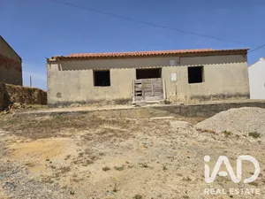 Rustic house in Sabóia