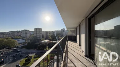 Apartamento T2 em Algés