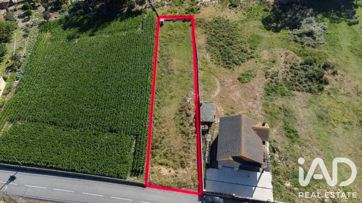 Terreno urbano de 1180 m² em Pardilhó