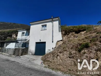 Maison de campagne à Fiães