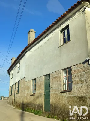 Casa/Moradia em Lagares da Beira