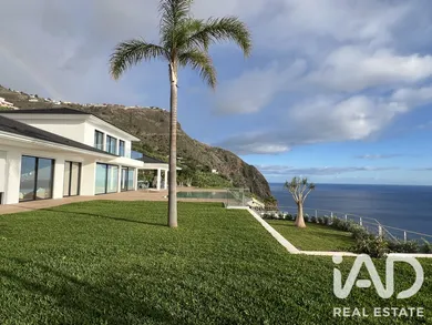 Casa/Moradia em Arco da Calheta