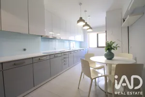 Apartamento T4 em Quinta Grande