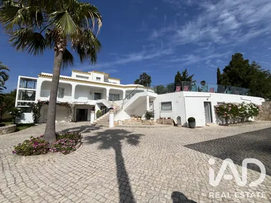 Moradia bi-familiar em Faro