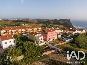 Detached house in São Pedro da Cadeira