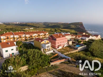 Detached house in São Pedro da Cadeira