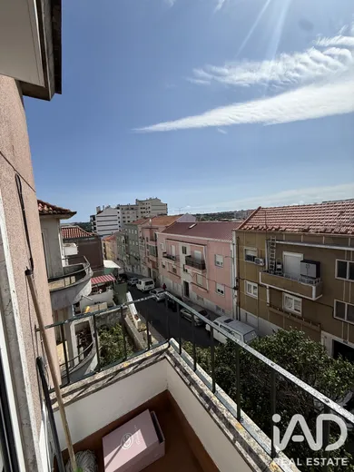 Apartamento T2 em Queluz