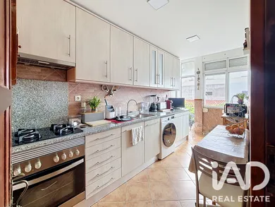 Apartamento T2 em Almada