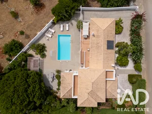 Casa/Moradia  em Quelfes