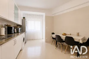 Apartamento T3 em Póvoa de Santo Adrião