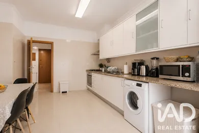 Apartamento T3 em Póvoa de Santo Adrião