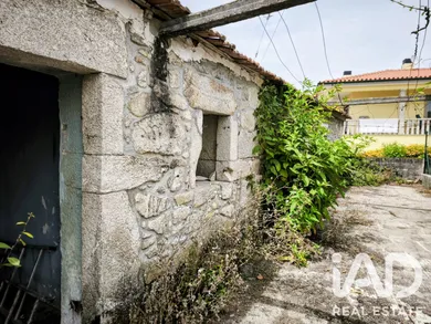 Moradia térrea  em Vila fria